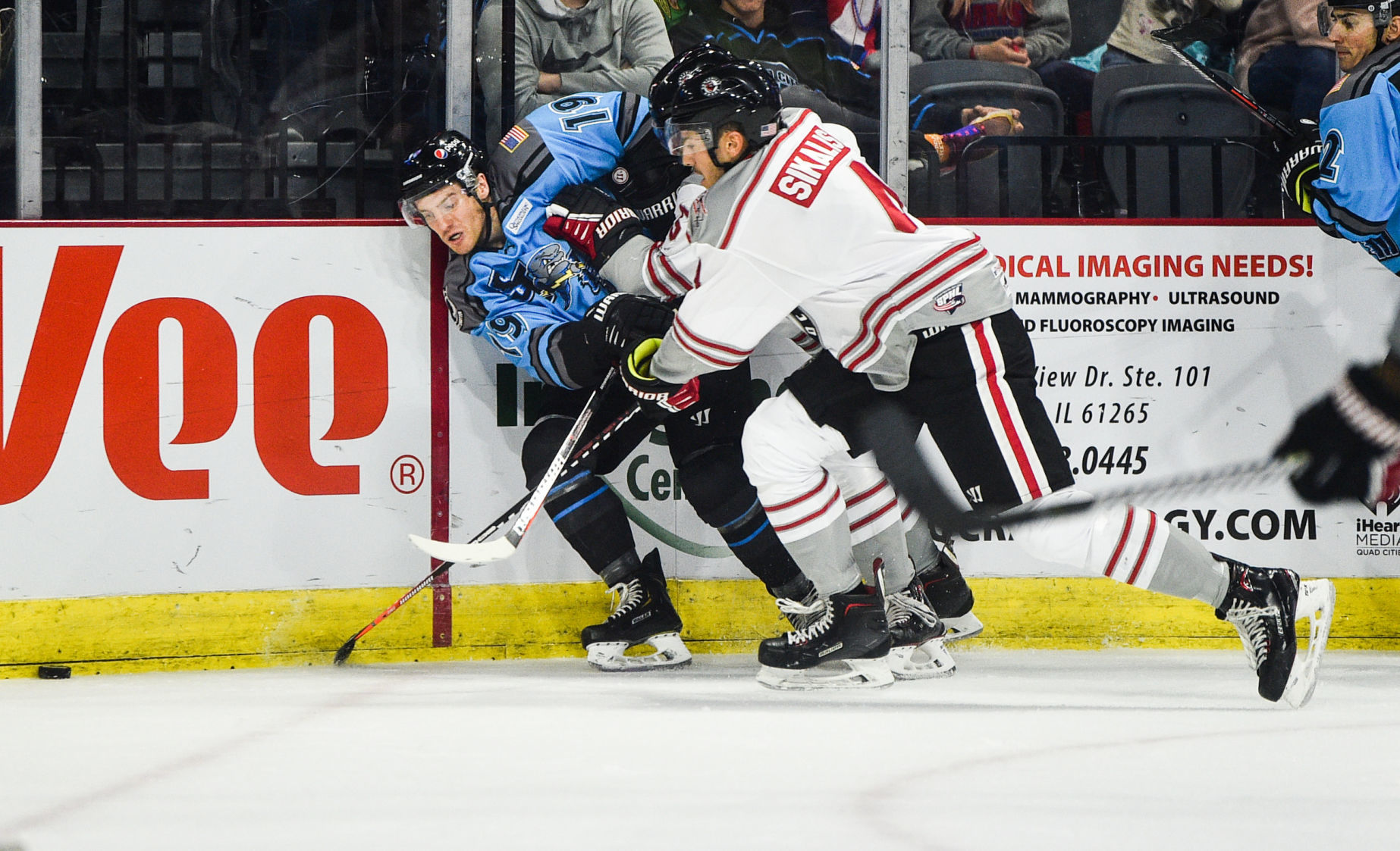 102519-qct-spt-storm-hockey-019a.jpg